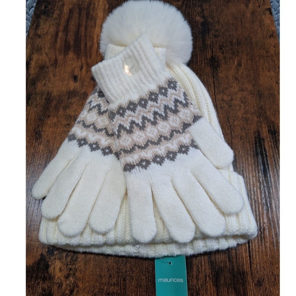 Maurices Cream Beanie and Gloves Set Faux Fur Pom Fair Isle Knit One Size NWT